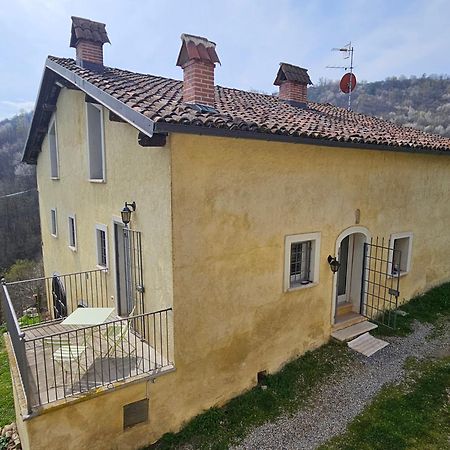 Casa Nel Verde Ca Dla Cola Mombasiglio Екстериор снимка