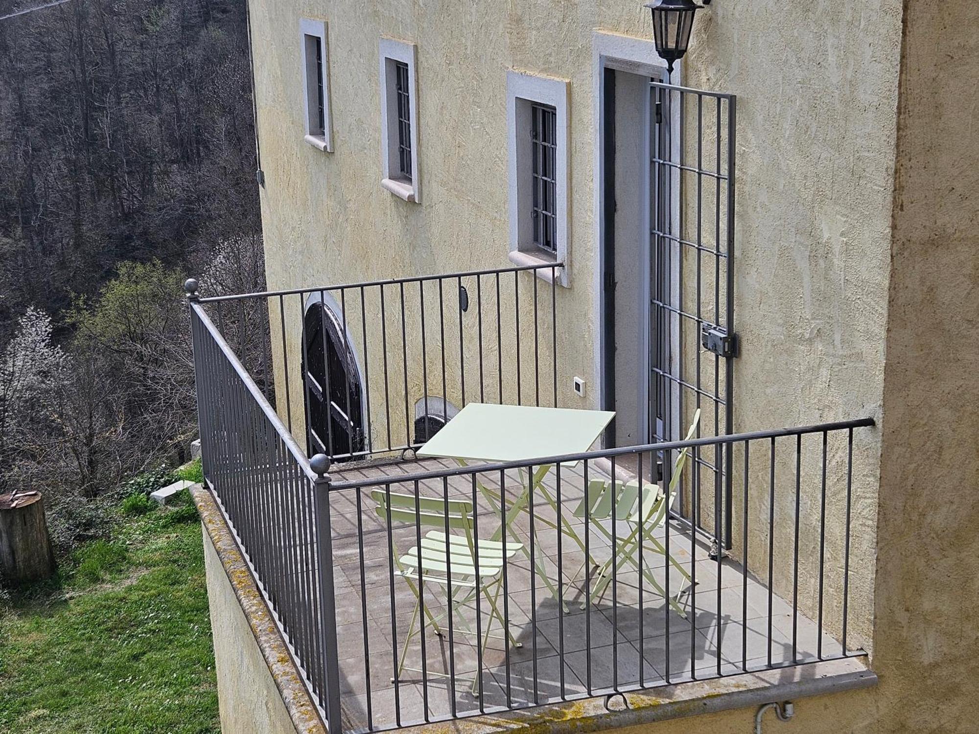 Casa Nel Verde Ca Dla Cola Mombasiglio Екстериор снимка